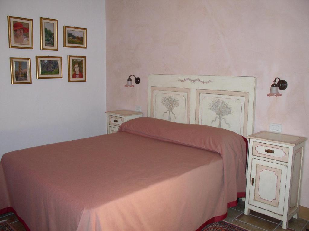 L'Arcadia Guest House ปิเอตราซานตา ห้อง รูปภาพ