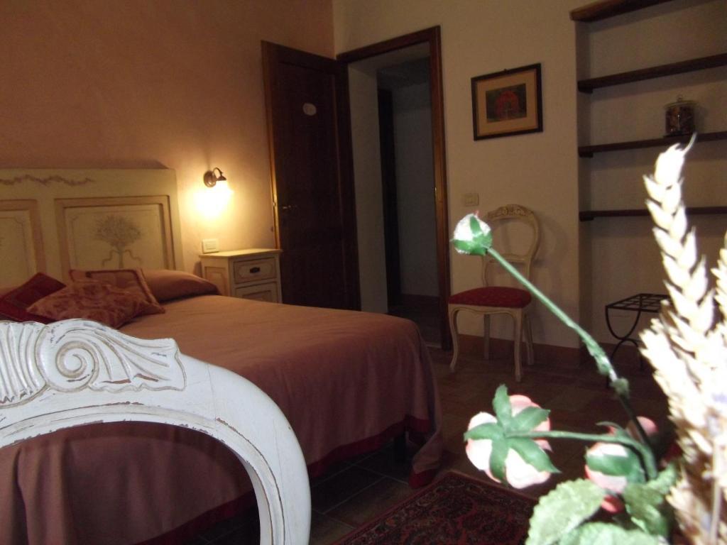 L'Arcadia Guest House ปิเอตราซานตา ห้อง รูปภาพ